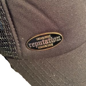 ‼️❌SOLD❌‼️TAYLOR SWIFT Reputation Stadium Tour Trucker Hat